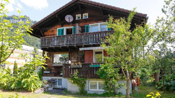 Diese Einfache Unterkunft- Bergheimat Ist Nur Fuer Backpacker- Rucksacktouristen Und Radfahrer - Huettenfeeling Im Backpackerhoues- Ganz Einfach - Ganz Unkompliziert - Ganz Relaxd Villa Linthal Exterior photo